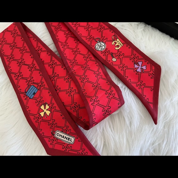 Chanel Twilly 22P . Red/ multi color . - Picture 3 of 7